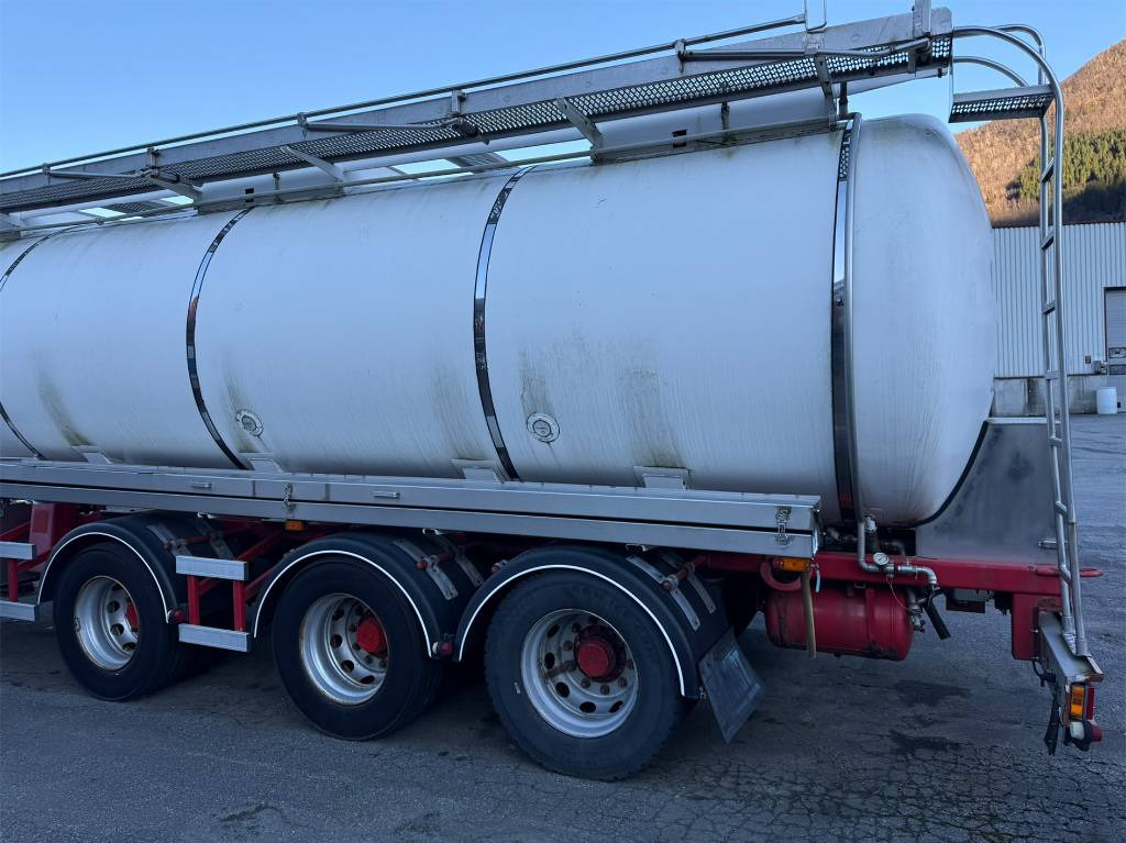 Annet Schrader tank trailer 32 m2 - Полуприколка цистерна: слика 5 Annet Schrader tank trailer 32 m2 - Полуприколка цистерна: слика 5