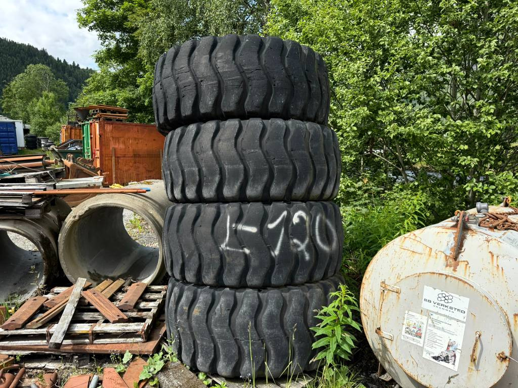 Goodyear 23,5R25 - Гума: слика 2 Goodyear 23,5R25 - Гума: слика 2