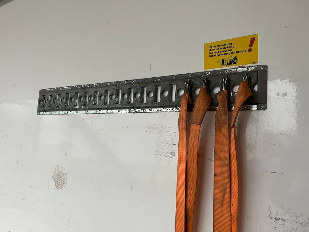 Камион сандучар Mercedes-Benz Actros 2546 6x2: слика 14 Камион сандучар Mercedes-Benz Actros 2546 6x2: слика 14