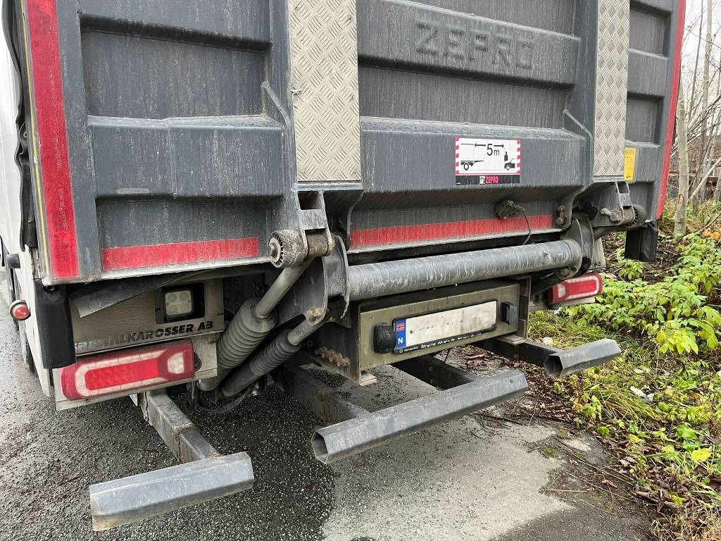 Камион сандучар Mercedes-Benz Actros 2546 6x2: слика 19 Камион сандучар Mercedes-Benz Actros 2546 6x2: слика 19