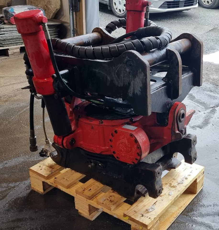 Rototilt RT60 - Тилтротатор: слика 2 Rototilt RT60 - Тилтротатор: слика 2