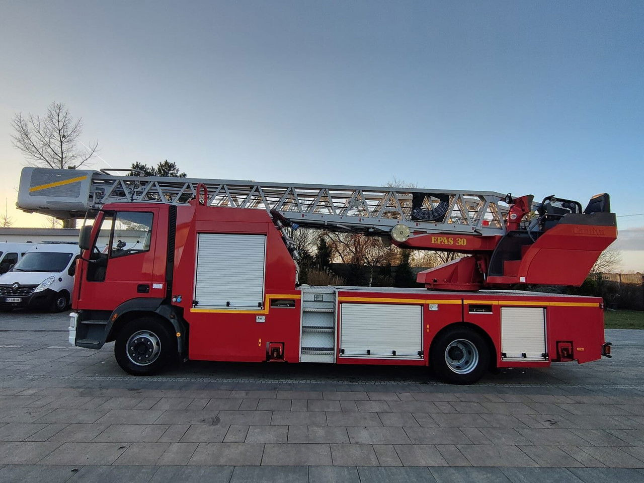 Iveco EuroCargo 130 130E24 Drabina 30m Camiva Epas 30 Wóz strażacki - Противпожарен камион: слика 5 Iveco EuroCargo 130 130E24 Drabina 30m Camiva Epas 30 Wóz strażacki - Противпожарен камион: слика 5