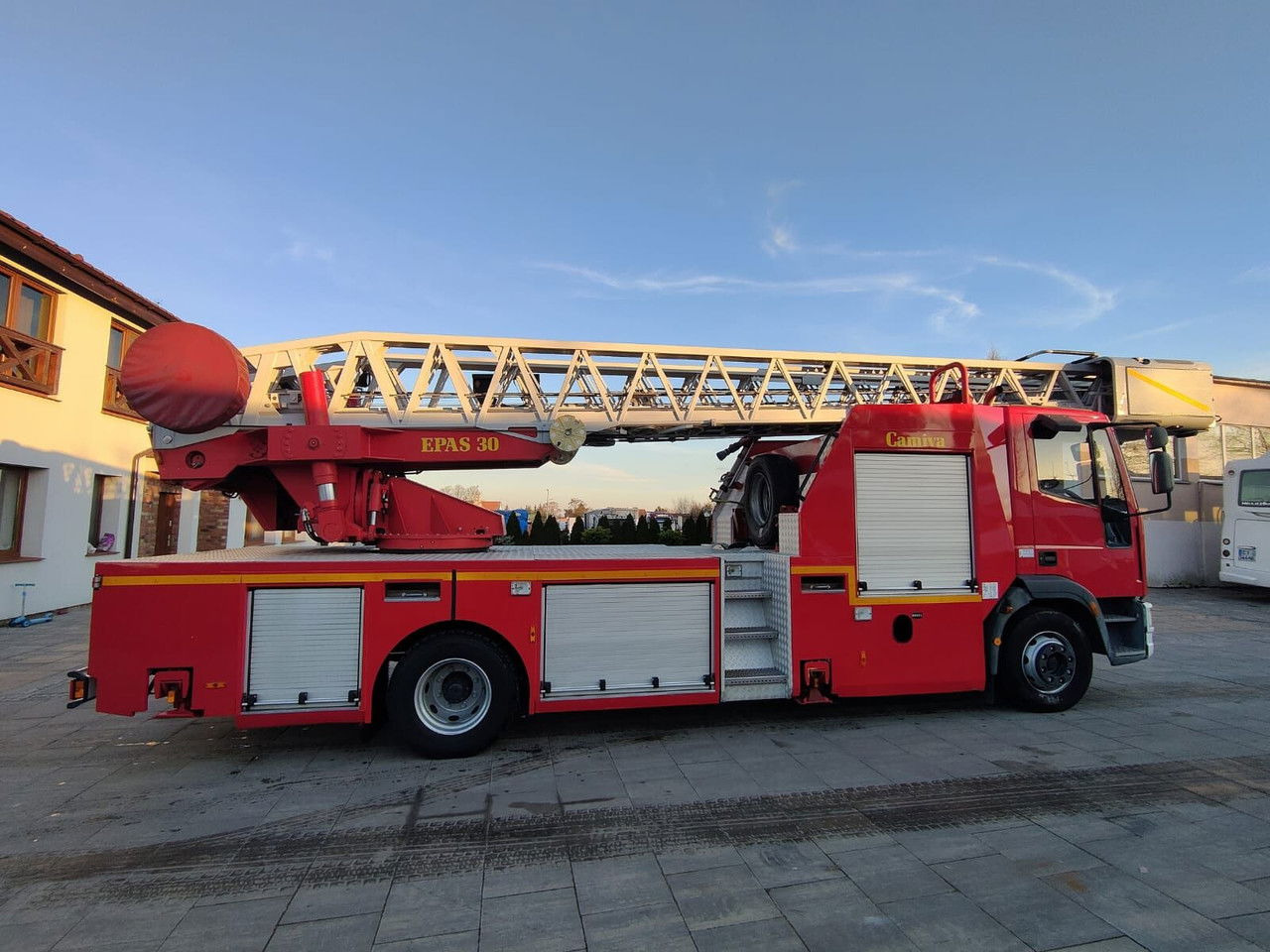 Iveco EuroCargo 130 130E24 Drabina 30m Camiva Epas 30 Wóz strażacki - Противпожарен камион: слика 4 Iveco EuroCargo 130 130E24 Drabina 30m Camiva Epas 30 Wóz strażacki - Противпожарен камион: слика 4