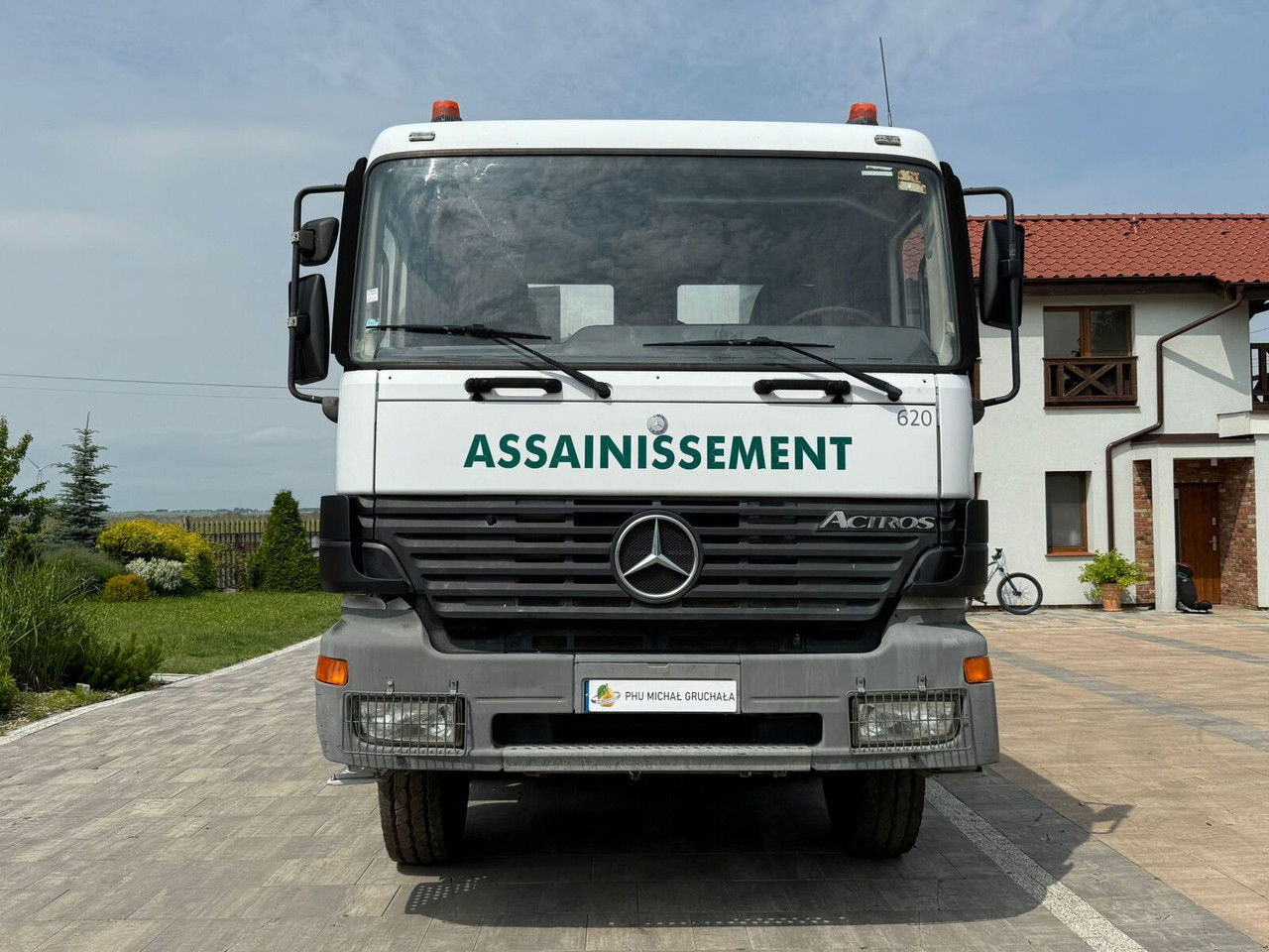 Mercedes-Benz Actros 4140 8x4 Wóz Asenizacyjny Beczkowóz 16500 Litrów - Вакуумски камион: слика 2 Mercedes-Benz Actros 4140 8x4 Wóz Asenizacyjny Beczkowóz 16500 Litrów - Вакуумски камион: слика 2