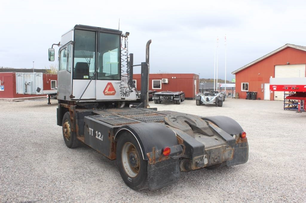 Kalmar TT 612 D terminaltrækker - Трактор на терминалот: слика 4 Kalmar TT 612 D terminaltrækker - Трактор на терминалот: слика 4