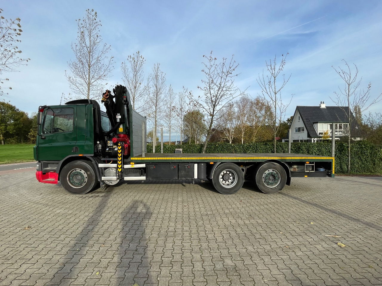 DAF CF 75.310 With Palfinger PK20002 crane - Камион со платформа, Камион со кран: слика 3 DAF CF 75.310 With Palfinger PK20002 crane - Камион со платформа, Камион со кран: слика 3