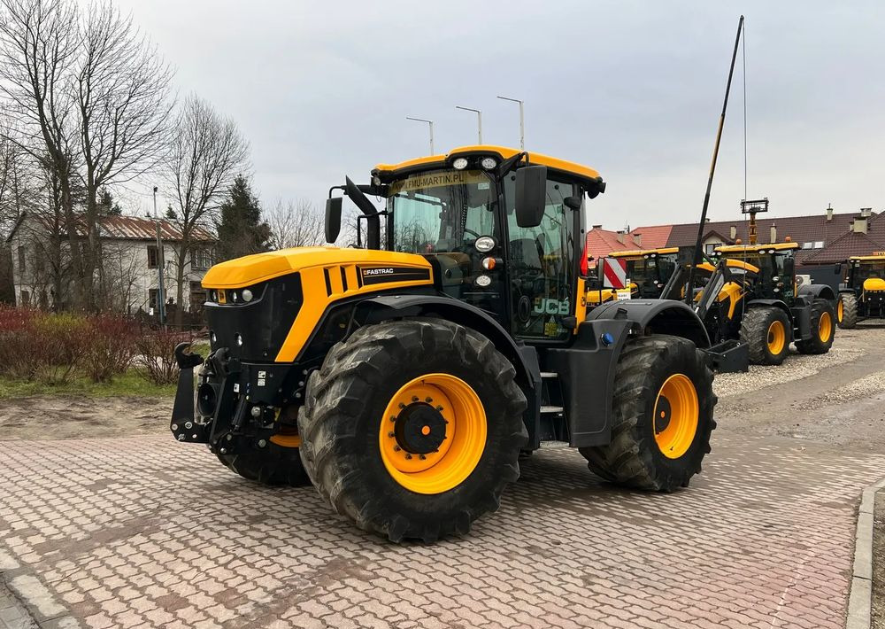 JCB FASTRAC 4220 | 220 KM | 2020 ROK | MAŁO GODZIN | BARDZO DOBRY STAN - Трактор: слика 1 JCB FASTRAC 4220 | 220 KM | 2020 ROK | MAŁO GODZIN | BARDZO DOBRY STAN - Трактор: слика 1