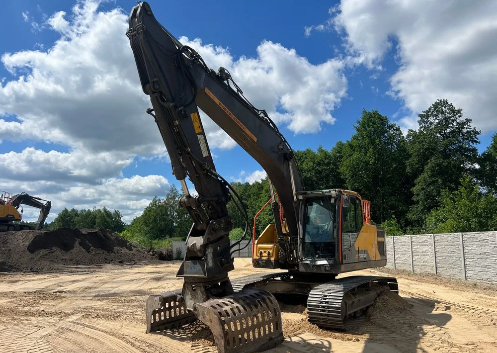 Volvo EC220 DL - Багер гасеничар: слика 3 Volvo EC220 DL - Багер гасеничар: слика 3