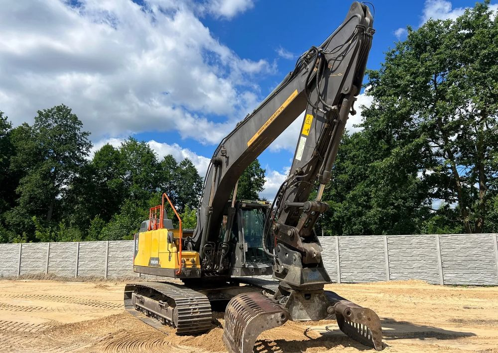 Volvo EC220 DL - Багер гасеничар: слика 2 Volvo EC220 DL - Багер гасеничар: слика 2