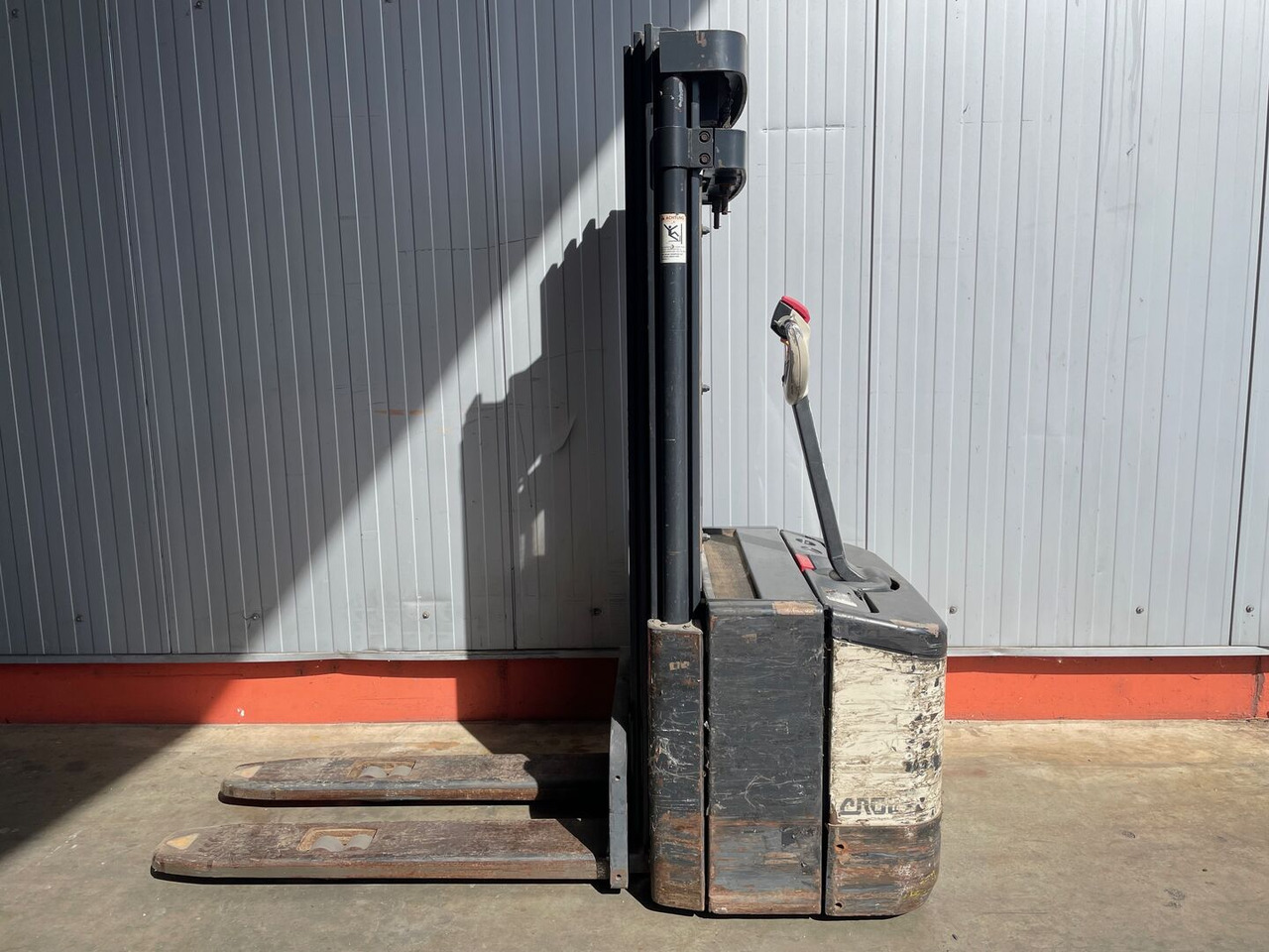 Crown WE2300 1.6 TT - Сложувач: слика 1 Crown WE2300 1.6 TT - Сложувач: слика 1