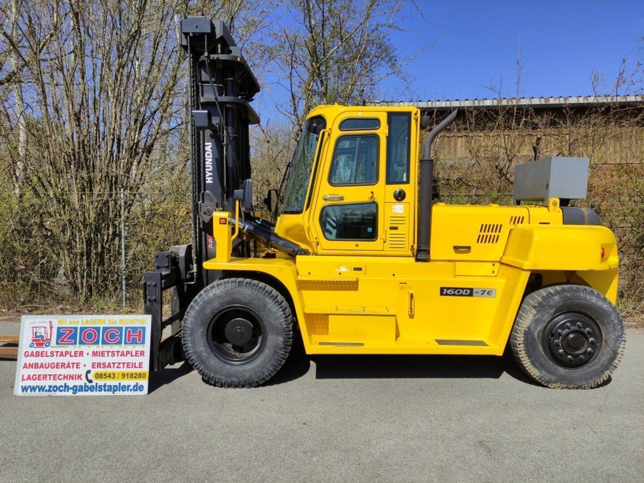 Hyundai 160D-7E - Ракувач со контејнери: слика 1 Hyundai 160D-7E - Ракувач со контејнери: слика 1