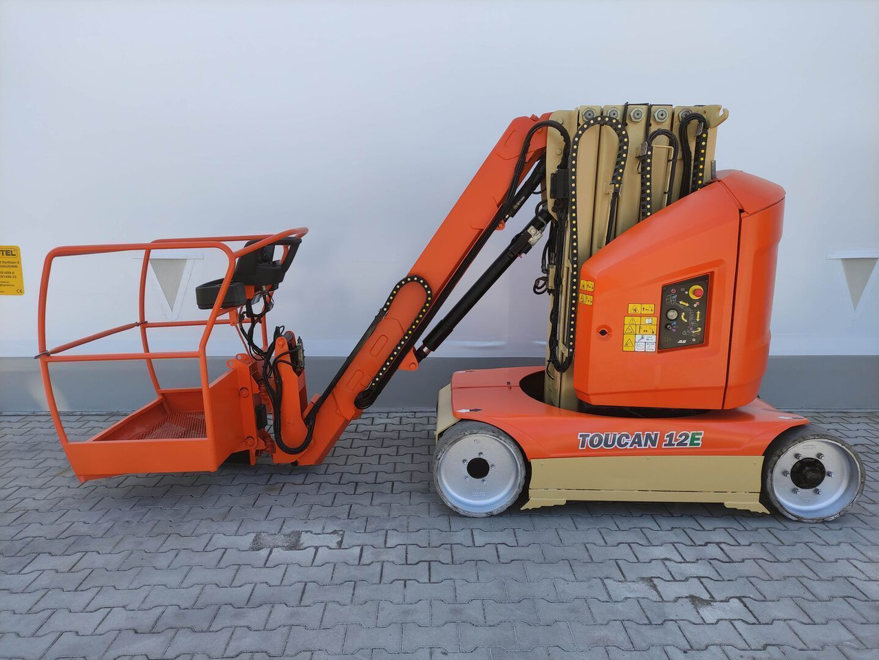 JLG Toucan 12 E (LACK NEU) - Вертикален јарболски подигнувач: слика 1 JLG Toucan 12 E (LACK NEU) - Вертикален јарболски подигнувач: слика 1