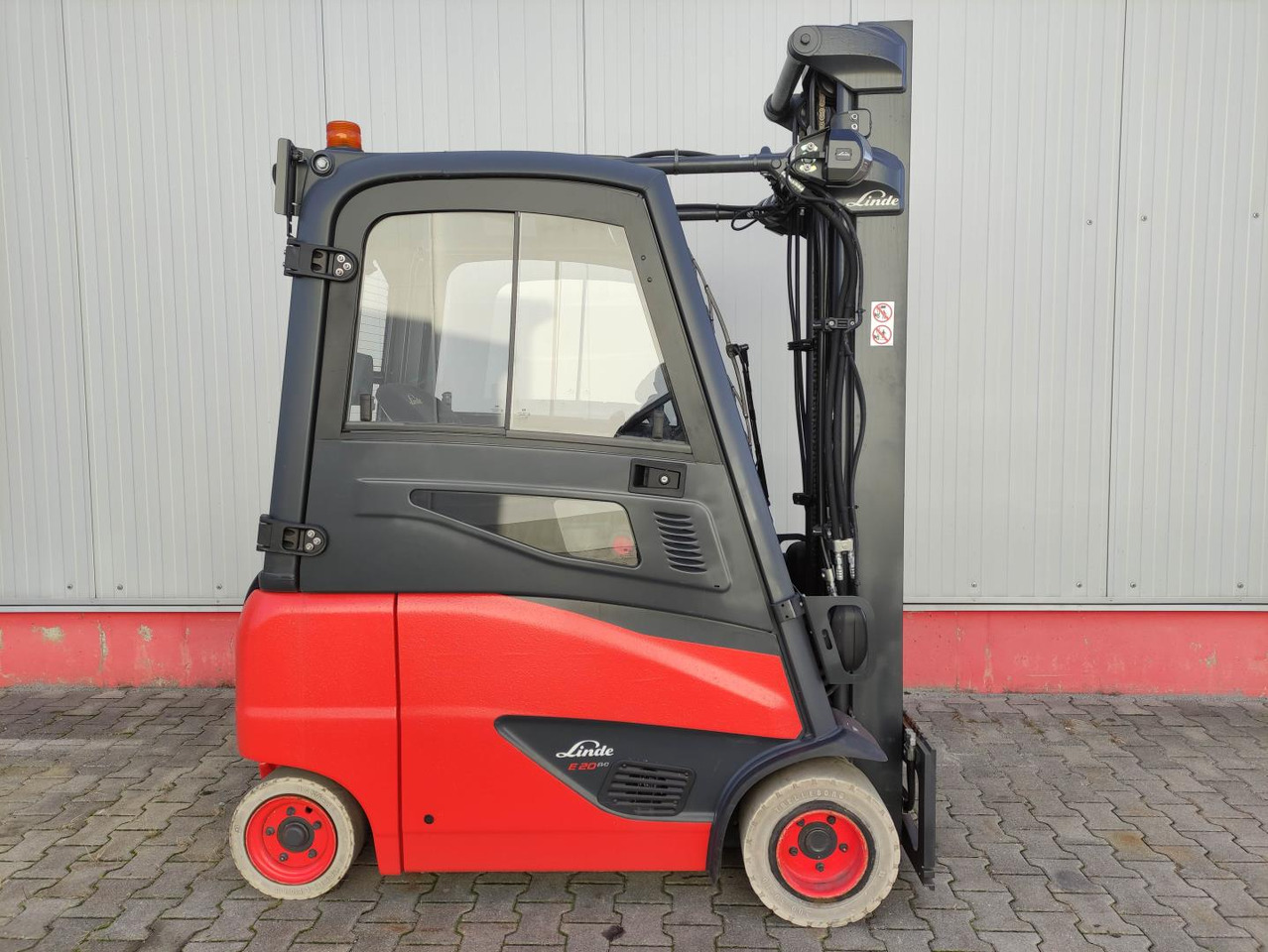 Linde E20PH-02-386-EVO - Електричен вилушкар: слика 2 Linde E20PH-02-386-EVO - Електричен вилушкар: слика 2