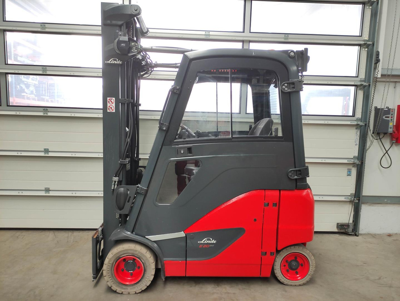 Linde E20PH-02-386-EVO - Електричен вилушкар: слика 1 Linde E20PH-02-386-EVO - Електричен вилушкар: слика 1