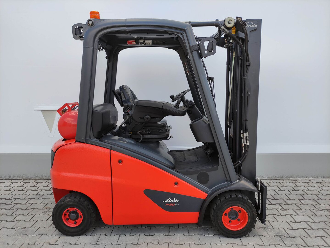 Linde H20T-01-391 EVO - Вилушкар: слика 2 Linde H20T-01-391 EVO - Вилушкар: слика 2