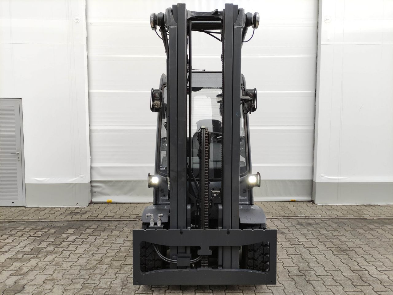 Linde H35D-01-120 (LACK NEU) - Дизел вилушкар: слика 3 Linde H35D-01-120 (LACK NEU) - Дизел вилушкар: слика 3