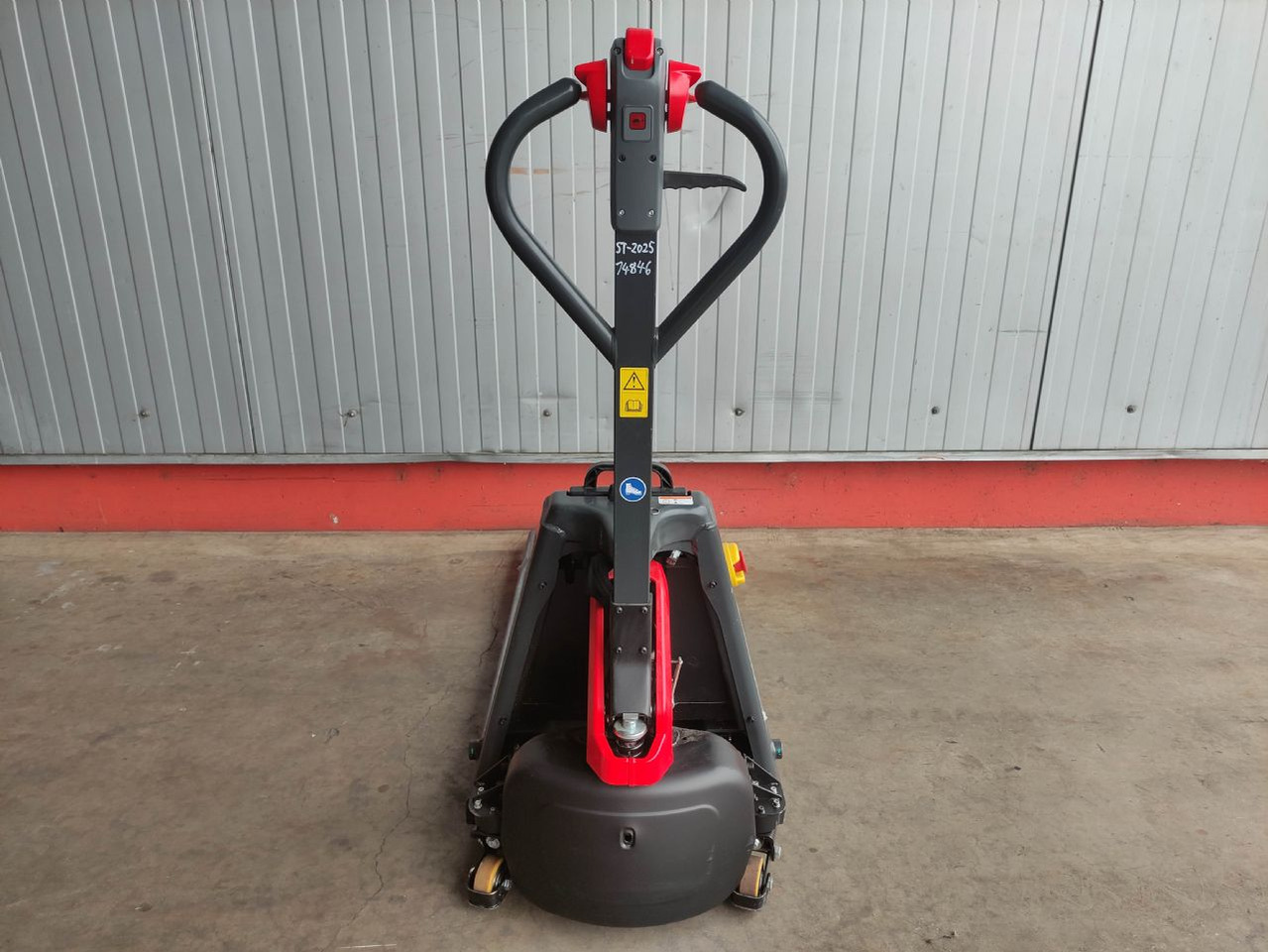 Linde MT15C - Вилушкар за палети: слика 4 Linde MT15C - Вилушкар за палети: слика 4