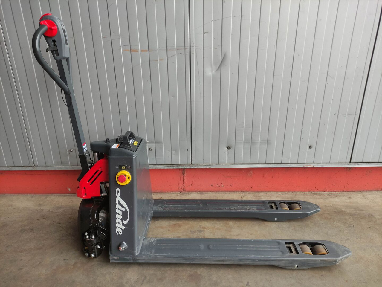 Linde MT15C - Вилушкар за палети: слика 2 Linde MT15C - Вилушкар за палети: слика 2