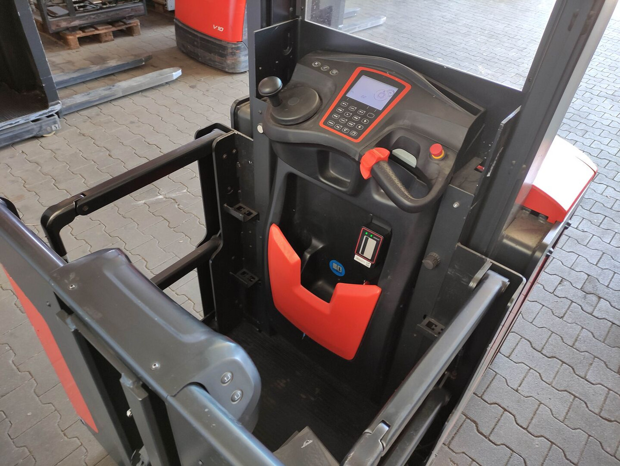 Linde V10-02 - Вилушкар за подигање роба: слика 5 Linde V10-02 - Вилушкар за подигање роба: слика 5