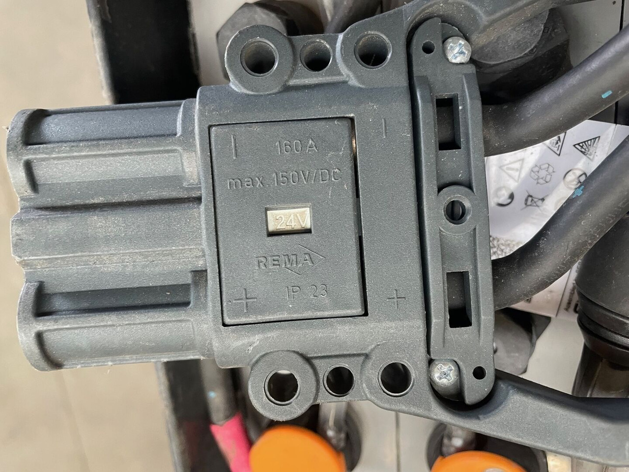Sunlight I 24 Volt I 3 PzS 375 - Батерија за Опрема за ракување со материјали: слика 4 Sunlight I 24 Volt I 3 PzS 375 - Батерија за Опрема за ракување со материјали: слика 4