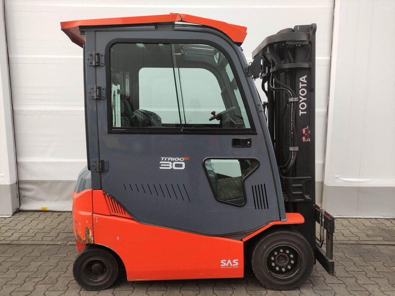 Toyota 8FBMKT30 - Електричен вилушкар: слика 2 Toyota 8FBMKT30 - Електричен вилушкар: слика 2