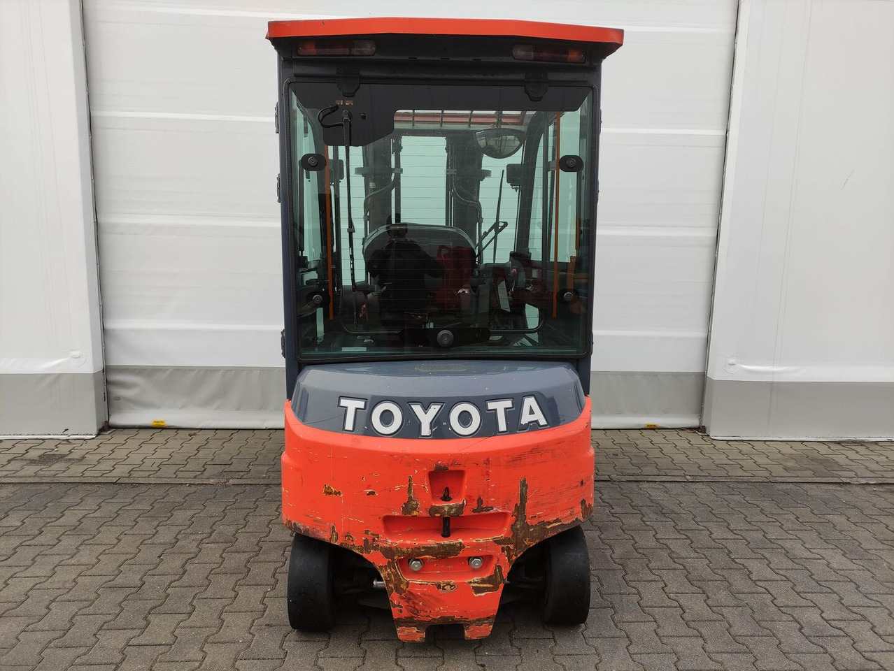 Toyota 8FBMKT30 - Електричен вилушкар: слика 4 Toyota 8FBMKT30 - Електричен вилушкар: слика 4