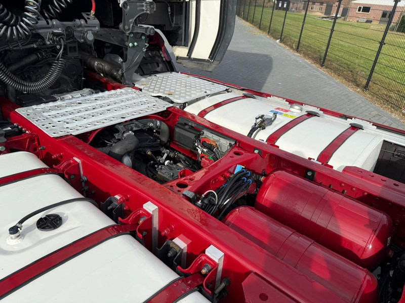 Камион влекач Scania 500S NGS FULL AIR, RETARDER, 2 TANKS, EURO 6D, PERFECT CONDITION.: слика 14 Камион влекач Scania 500S NGS FULL AIR, RETARDER, 2 TANKS, EURO 6D, PERFECT CONDITION.: слика 14