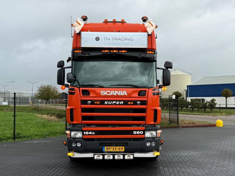 Scania R 164 GA 6X2/4 NA 580 SHOW TRUCK, GESTUURDE VOORLOPER, COMPLEET, TOP. - Камион влекач: слика 3 Scania R 164 GA 6X2/4 NA 580 SHOW TRUCK, GESTUURDE VOORLOPER, COMPLEET, TOP. - Камион влекач: слика 3