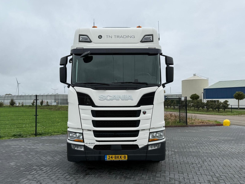 Scania R450 RETARDER, TWEE TANKS, GESTUURDE VOORLOPER, TOP! - Камион влекач: слика 2 Scania R450 RETARDER, TWEE TANKS, GESTUURDE VOORLOPER, TOP! - Камион влекач: слика 2