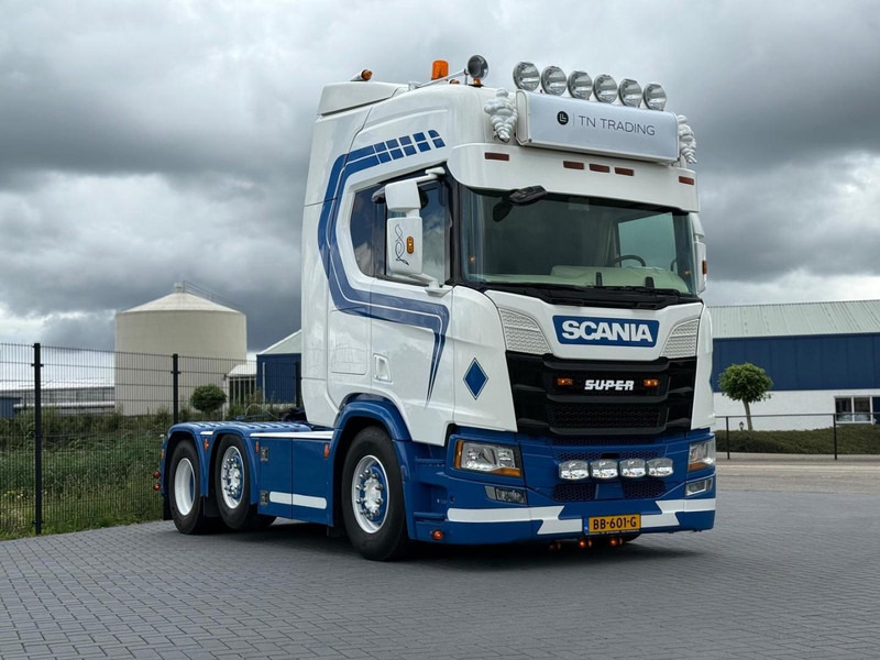 Scania R450 SHOW TRUCK, INTERIOR, STEERING, RETARDER, 570.000 KM. - Камион влекач: слика 1 Scania R450 SHOW TRUCK, INTERIOR, STEERING, RETARDER, 570.000 KM. - Камион влекач: слика 1