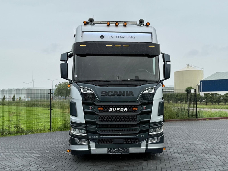 Scania R520 V8 NGS 6 BALLOONS, FULL AIR, RETARDER, 2X TANK, SHOW, FULL SPOILER. - Камион влекач: слика 2 Scania R520 V8 NGS 6 BALLOONS, FULL AIR, RETARDER, 2X TANK, SHOW, FULL SPOILER. - Камион влекач: слика 2