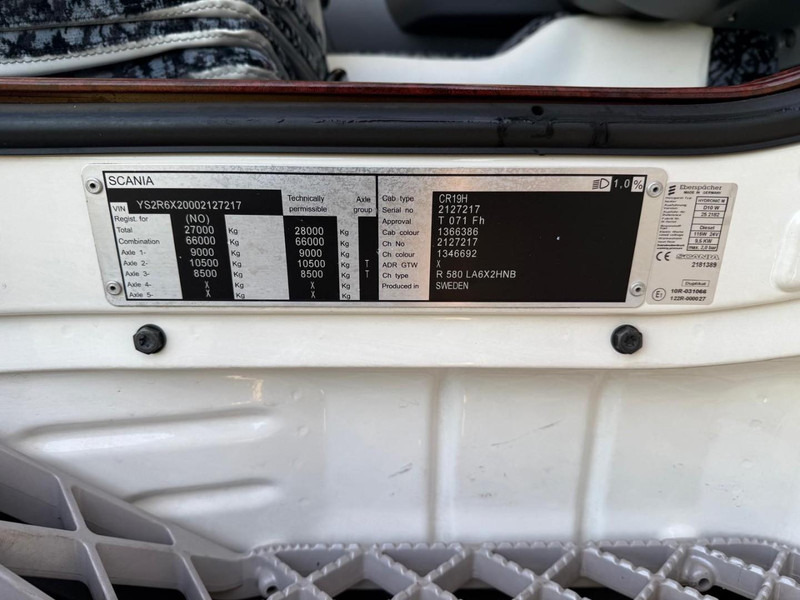 Камион влекач Scania R580 VOLLE SHOWTRUCK, VOLLUCHT, OPEN UITLAAT, INTERIEUR.: слика 18