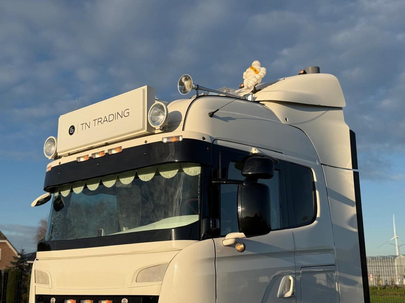 Камион влекач Scania R580 VOLLE SHOWTRUCK, VOLLUCHT, OPEN UITLAAT, INTERIEUR.: слика 7