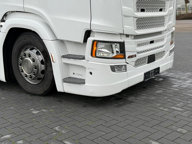 Scania S450 VOLLUCHT, SMART 2 TACHO, 2X TANK, RETARDER, VOL SPOILER, PARK COOL. - Камион влекач: слика 3 Scania S450 VOLLUCHT, SMART 2 TACHO, 2X TANK, RETARDER, VOL SPOILER, PARK COOL. - Камион влекач: слика 3