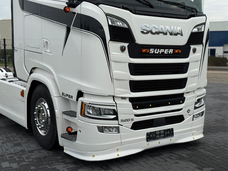 Scania S520 V8 NGS FULL SPOILER, PARK COOLER, FULL AIR, RETARDER, 6 BALLOONS. - Камион влекач: слика 4 Scania S520 V8 NGS FULL SPOILER, PARK COOLER, FULL AIR, RETARDER, 6 BALLOONS. - Камион влекач: слика 4