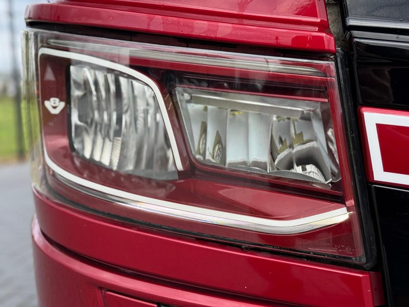 Scania S580 V8 NGS SHOWTRUCK, VOLLUCHT, RETARDER, LEER, GESTUURD. - Камион влекач: слика 5 Scania S580 V8 NGS SHOWTRUCK, VOLLUCHT, RETARDER, LEER, GESTUURD. - Камион влекач: слика 5
