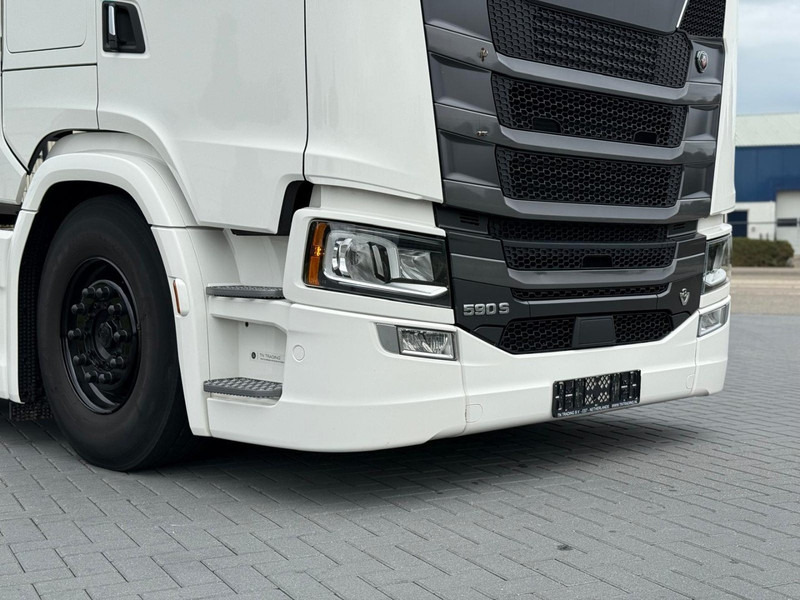 Scania S590 V8 NGS FULL AIR, PARK COOL, RETARDER, 2 TANKS. - Камион влекач: слика 3 Scania S590 V8 NGS FULL AIR, PARK COOL, RETARDER, 2 TANKS. - Камион влекач: слика 3