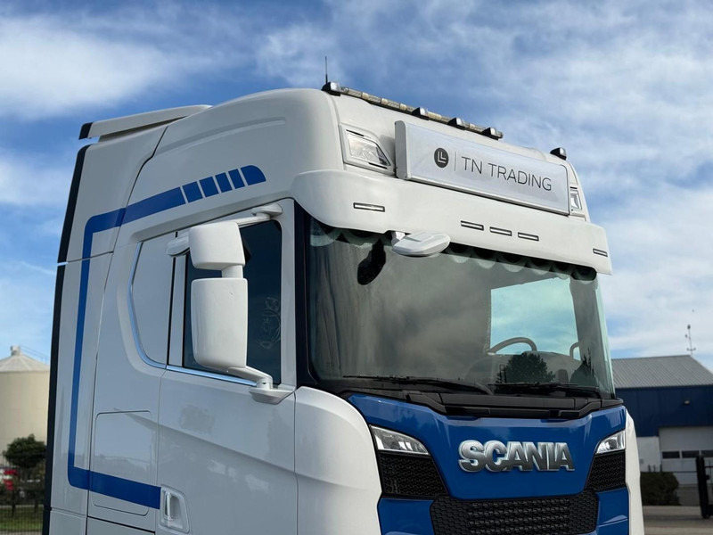 Scania S650 V8 NGS 2.95WB, PTO VOORBEREIDING, VOLLUCHT, KING OF THE ROAD, RETARDER, LEER. - Камион влекач: слика 2 Scania S650 V8 NGS 2.95WB, PTO VOORBEREIDING, VOLLUCHT, KING OF THE ROAD, RETARDER, LEER. - Камион влекач: слика 2