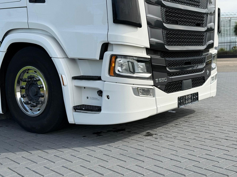 Scania S650 V8 NGS PARK COOL, VOLLUCHT, HYDRAULIEK, PTO, RETARDER, VOL SPOILER. - Камион влекач: слика 4 Scania S650 V8 NGS PARK COOL, VOLLUCHT, HYDRAULIEK, PTO, RETARDER, VOL SPOILER. - Камион влекач: слика 4