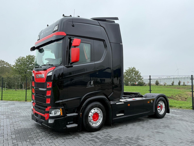 Scania S770 VOLLUCHT, LEER, RETARDER, 2 TANKS, PARK COOL. - Камион влекач: слика 4 Scania S770 VOLLUCHT, LEER, RETARDER, 2 TANKS, PARK COOL. - Камион влекач: слика 4