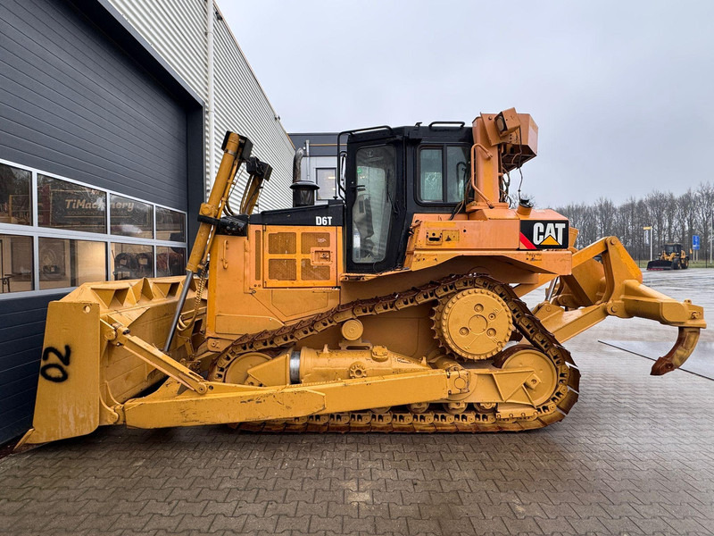 Caterpillar D6T - Булдожер: слика 1 Caterpillar D6T - Булдожер: слика 1