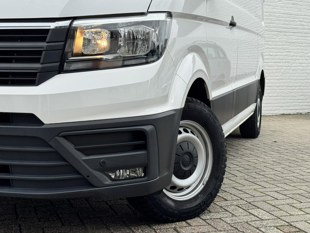 Volkswagen Crafter-30 2.0 TDI L3H3 Highline Carplay DAB Cruise Verwarmde voorruit Trekhaak Lat om Lat - Товарно комбе: слика 5 Volkswagen Crafter-30 2.0 TDI L3H3 Highline Carplay DAB Cruise Verwarmde voorruit Trekhaak Lat om Lat - Товарно комбе: слика 5