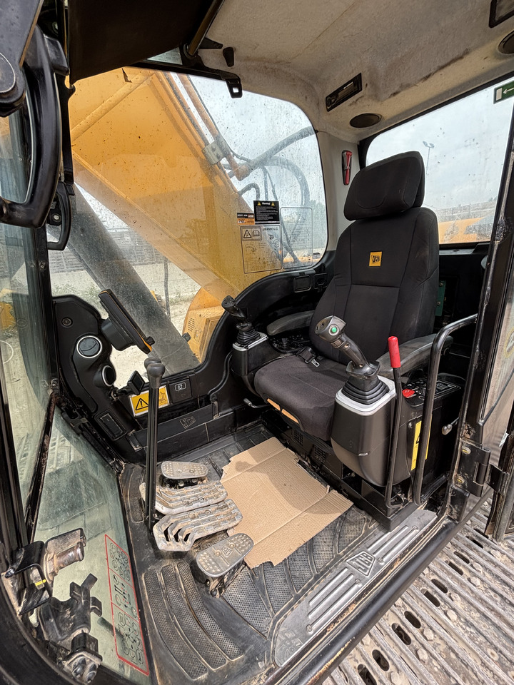 Багер гасеничар JCB JS220LC: слика 11