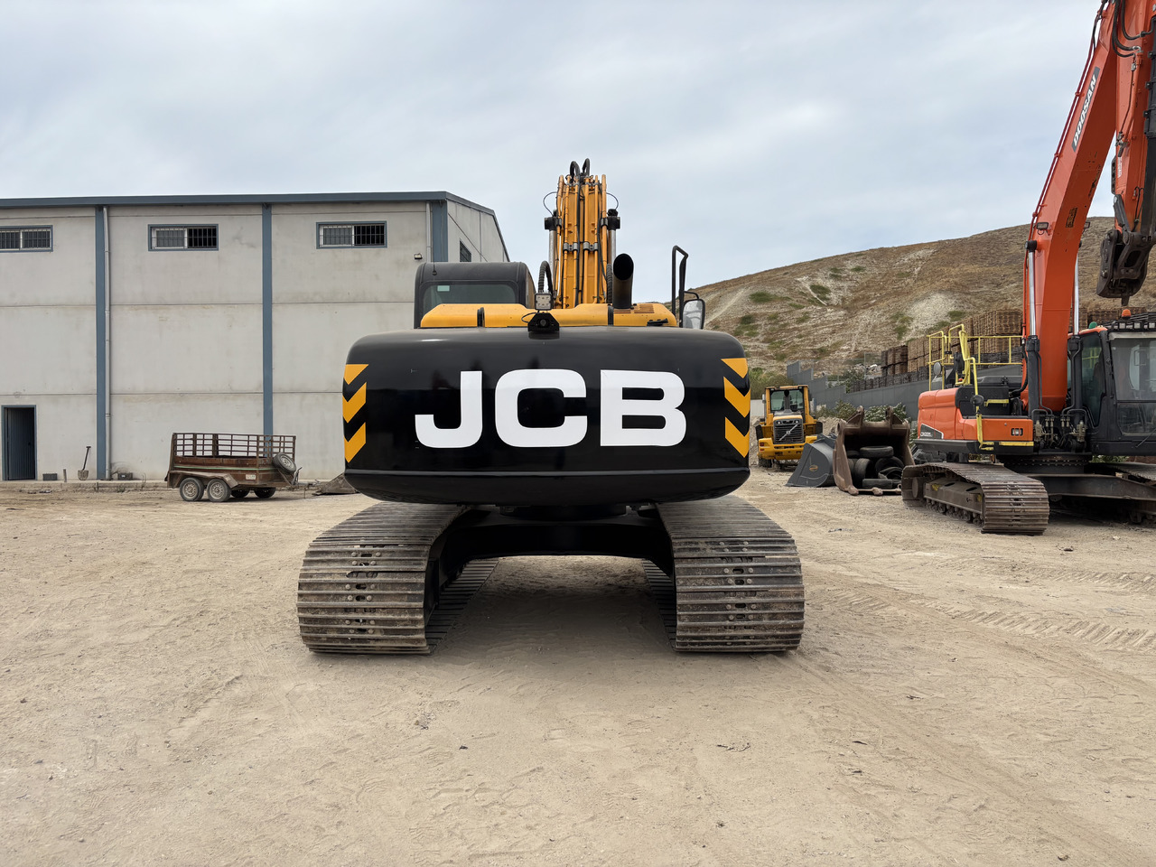 JCB JS220LC - Багер гасеничар: слика 4 JCB JS220LC - Багер гасеничар: слика 4