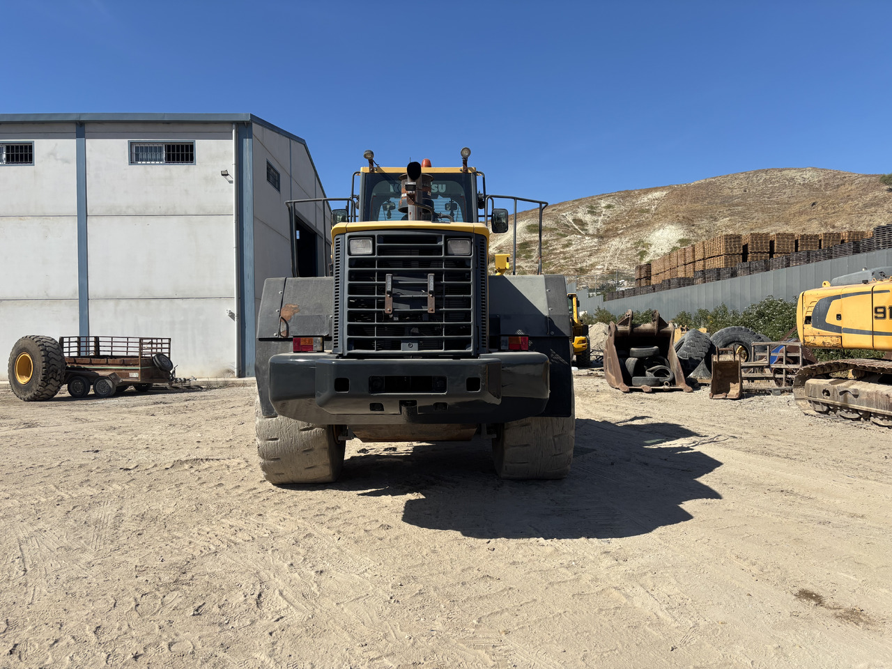 KOMATSU WA480-6 - Натоварувач на тркала: слика 4 KOMATSU WA480-6 - Натоварувач на тркала: слика 4