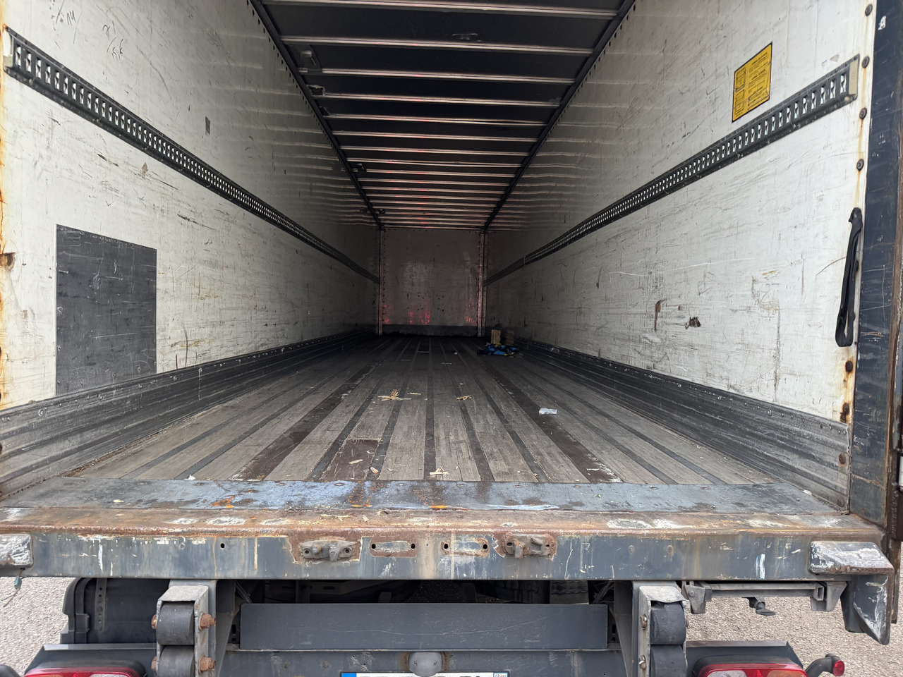 FRUEHAUF Fourgon - Полуприколка сандучар: слика 5 FRUEHAUF Fourgon - Полуприколка сандучар: слика 5