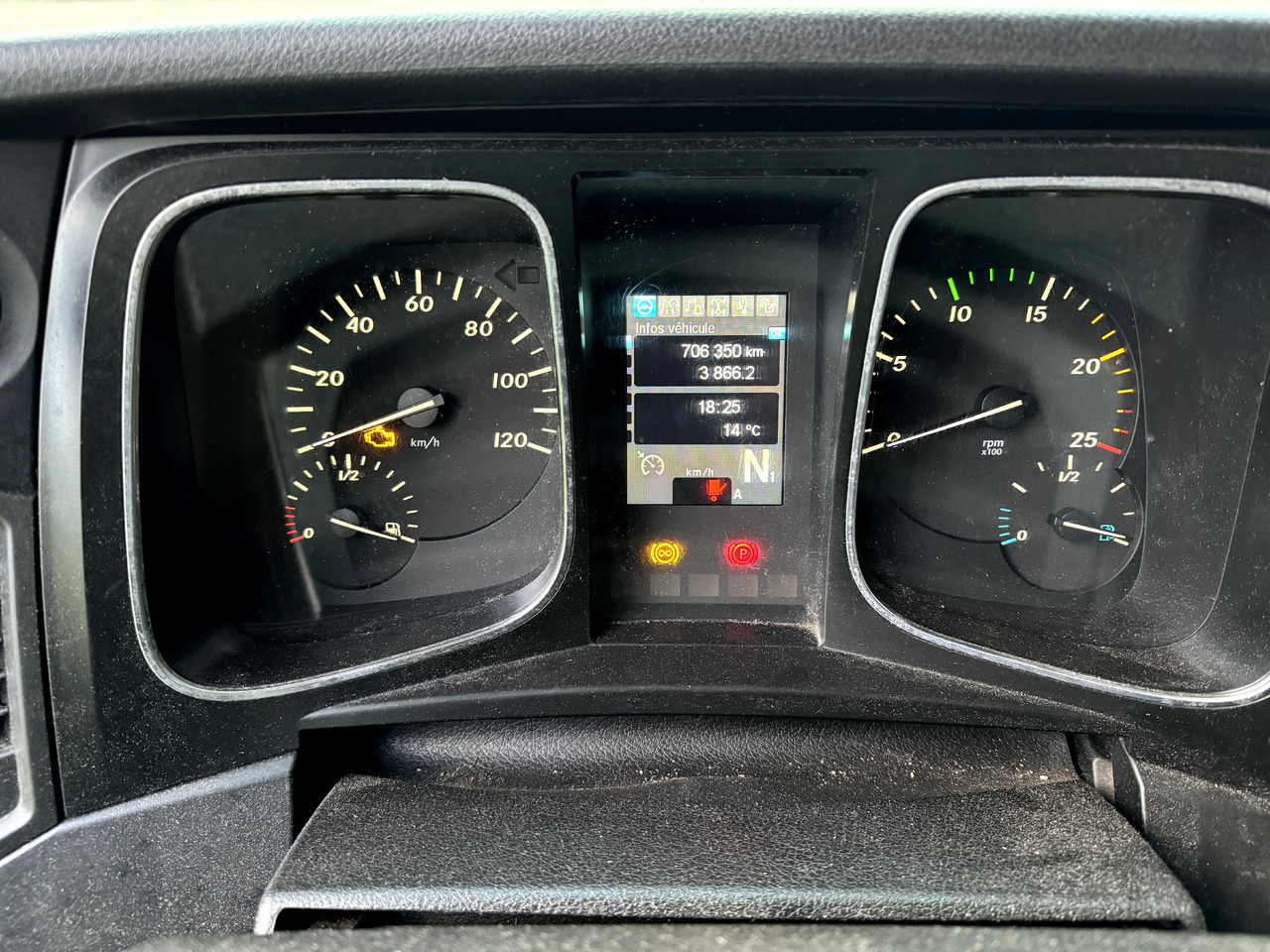 Камион со церада MERCEDES-BENZ ACTROS 1833: слика 7 Камион со церада MERCEDES-BENZ ACTROS 1833: слика 7