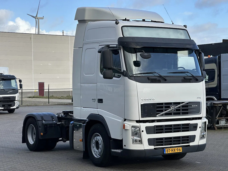 Volvo FH 440 4x2 Globe *425 Tkm* Euro 5 * NL-Truck* - Камион влекач: слика 2 Volvo FH 440 4x2 Globe *425 Tkm* Euro 5 * NL-Truck* - Камион влекач: слика 2