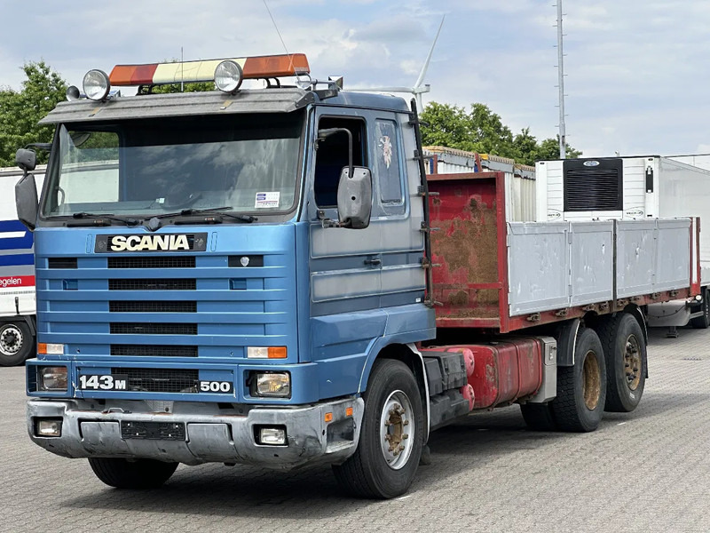 Scania R143-500 V8 6x2 Retarder Full Air Euro 1 - Камион со платформа: слика 1 Scania R143-500 V8 6x2 Retarder Full Air Euro 1 - Камион со платформа: слика 1