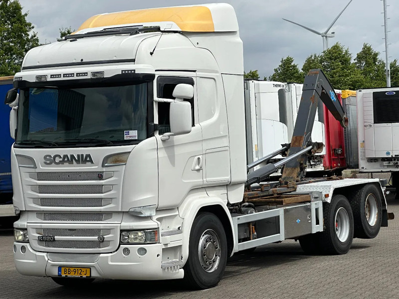 Scania R520 V8 6x2 Haakarm 20T Retarder Euro 6 - Камион со кука за подигање: слика 1 Scania R520 V8 6x2 Haakarm 20T Retarder Euro 6 - Камион со кука за подигање: слика 1